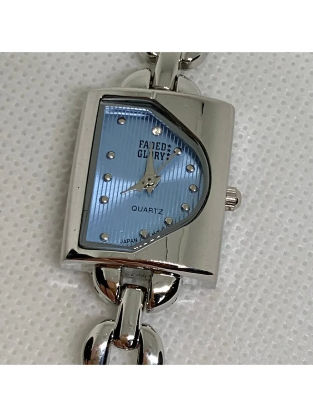 Advance Faded Glory silver tone watch blue dial 19mm quartz up to 7.5” running